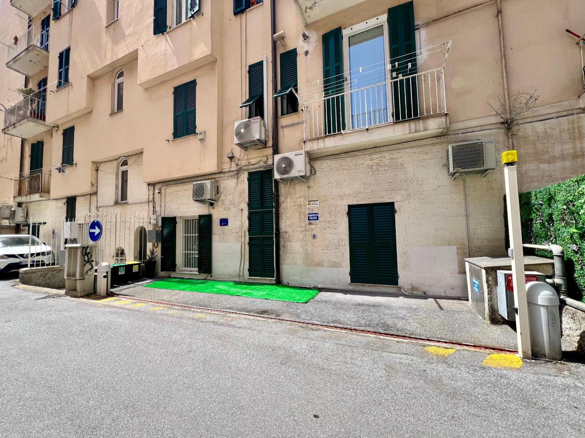 Appartamento A Genova Con Parcheggio Privato A Due Passi Dal Mare Bagian luar foto